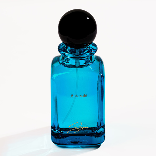 Asteroid - Top notes: mandarin + sea notes Middle Notes: Jassen + Algae base notes: patchouli + orchid