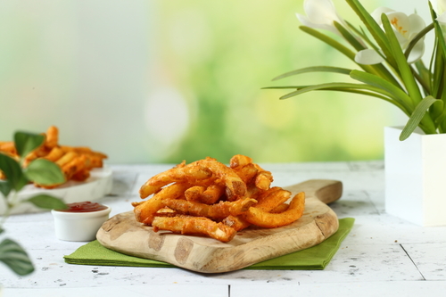 Family french fries - A family box of crispy potato and strawberry fingers