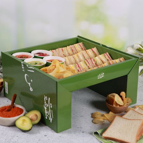 Super Club Dips Chips - 4 Club Sandwich's + 4 Items Of Dipses + Crunchy Chips