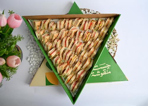 Triangle mini club sandwich box - 40 PIECES OF 5 KIND MINI CLUB SANDWICHES IN SPECIAL PLATTER FOR GATHERINGS AND PARTIES