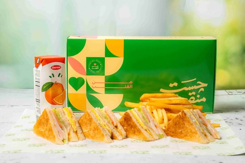 Kids Meal Chicken Original - Chicken Original Club Sandwich - Fries - Orange Juice