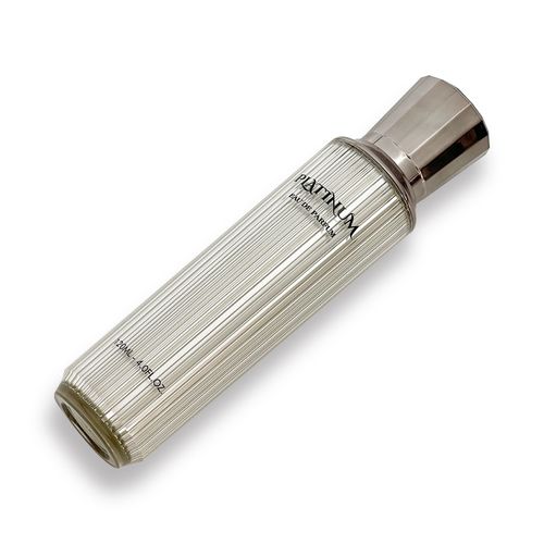 Platinum - Perfume with different scents, consisting of  
 Oud, raspberry, rose, violet, musk and honey  
 120 ml