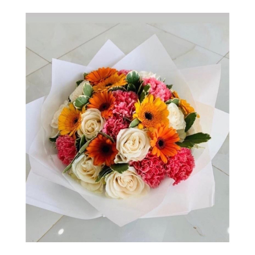 Rahaf Bouquet - “A varied bouquet containing beautiful flowers
