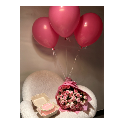 Party Package - “A package for your happy occasions is a bouquet
Of baby roses, mini cakes and 6 helium balloons, of course, the colors of your choice.”