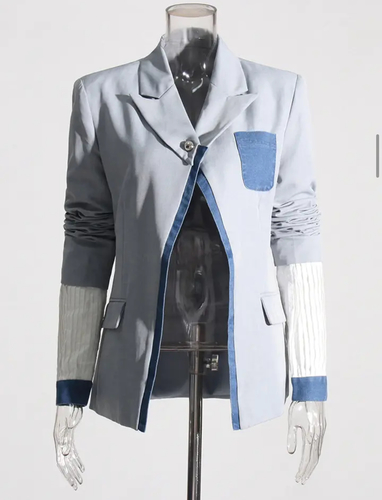 Lala Love Fashion Q8 - Blue and white blazer