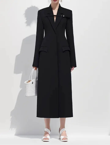 Lala Love Fashion Q8 - Long black blazer with one belt