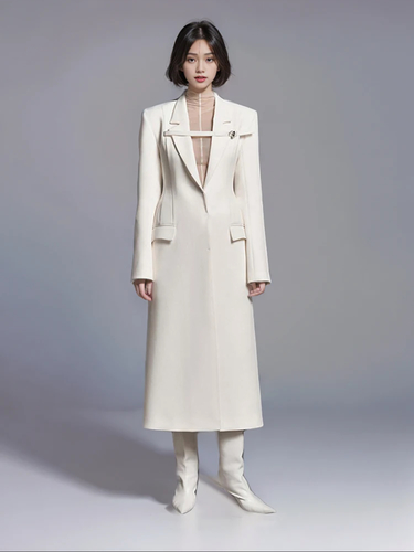 Lala Love Fashion Q8 - White long blazer with one belt