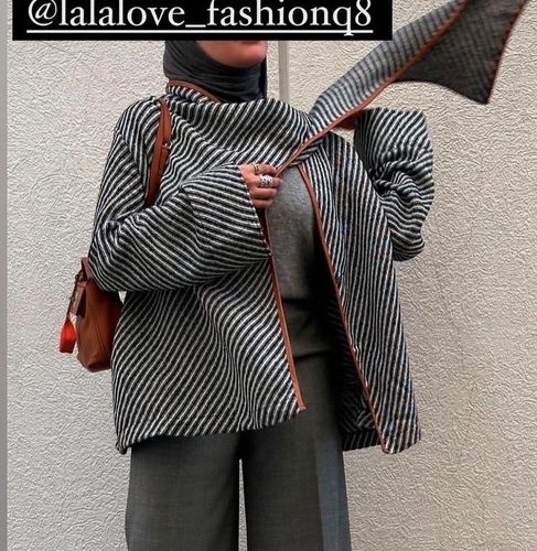 Lala Love Fashion Q8 - Striped cape