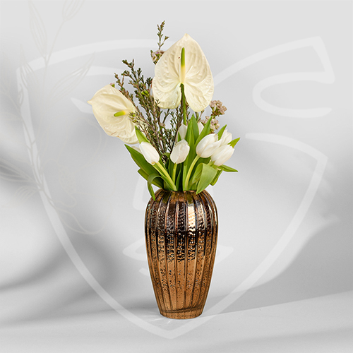 Brawny 2 - vases with flowers and chocolate size : 35*20 cm