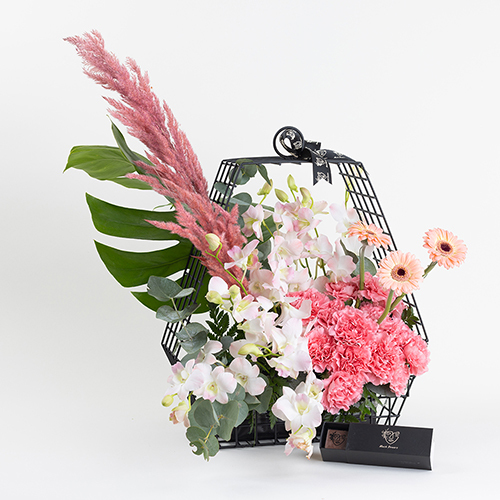 Waves 1 - stand with flowers with chocolates size : 45×35 cm