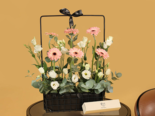 Mask Basket - stand with flowers with chocolate size : 45*25 cm