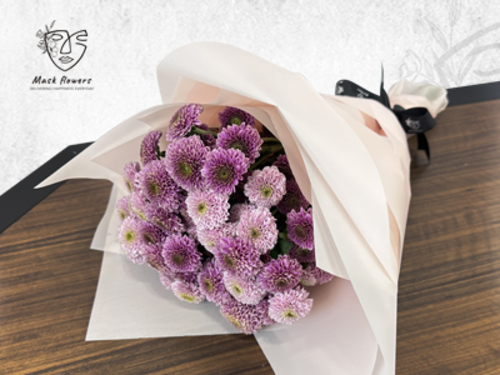 fosha rose - Hand bouquet with beautiful flower arrangement of a mix of Dutch and Ecuadorian flowers to suit all tastes 30/45 cm