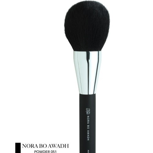 Lens Me - 051 - POWDER BRUSH - An ultra-luxurious and soft brush to apply loose and pressed powder and bronzer