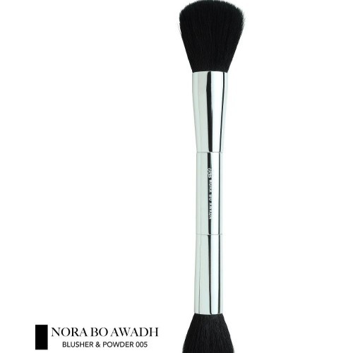 005 - BLUSHER & POWDER BRUSH - Two-in-one use brush with two dual heads, used for blush, powder, and contour