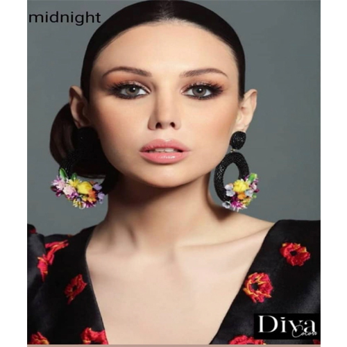 Diva Lense - Midnight - THE PERFECT HARMONY BETWEEN DARK GRAY AND LIGHT GREEN