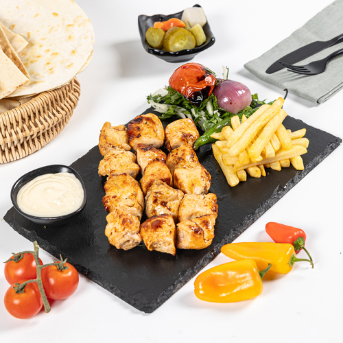 Shish Tawook - Meal - Spiced Chicken Served With Potato , Garlic Sauce & Bread