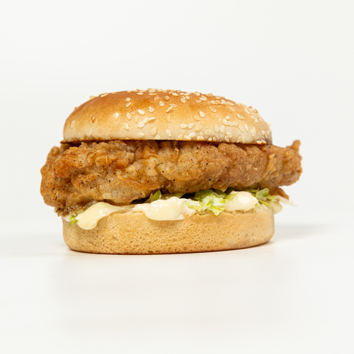 Caboria - Chicken Fillet - Our Famous crispy chicken fillet topped with Mayonnaise, Lettuce in a sesame bun Choose your soft drink: ( Cocacola- Diet Cola- Fanta- Sprite) write your choice below: