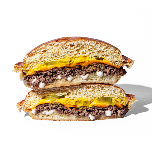 سماش بوطاطا - Two smashed patties, two slices of cheese, minced pickles, ketchup, mayo and mustard.