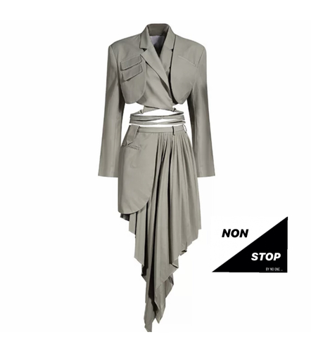 Set skirt with top gray