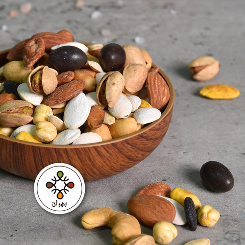 Roasted mixed nuts with mixed seeds