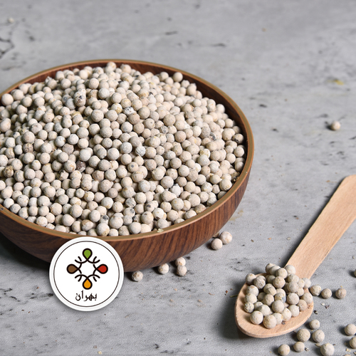 white pepper grains