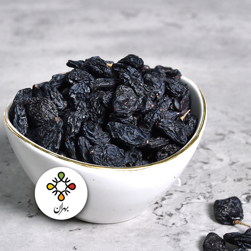 Yemeni black raisins