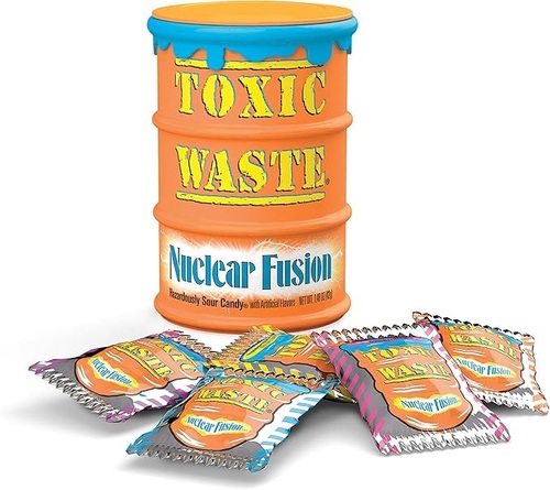 Toxic Waste Nuclear Fusion Sour Candy Drum 42 g‏ - Toxic Waste Nuclear Fusion Sour Candy Drum 42 g‏