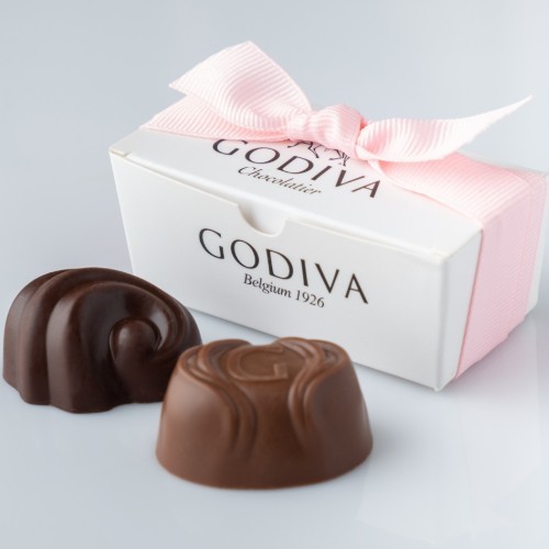 Give away box white with 2pc chocolate - This giveaway box contains 2pc Godiva chocolates.