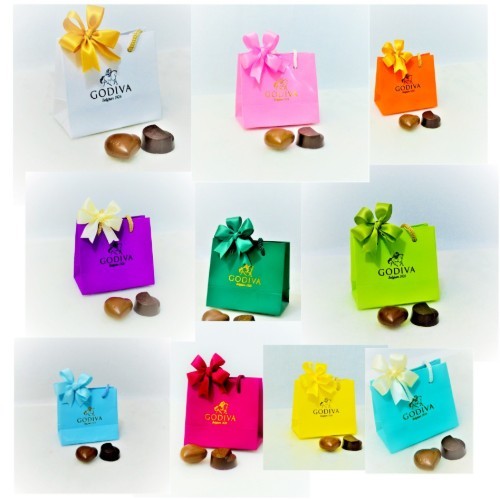 Min Gift bag with 2pc chocolate - Mini Gift Bag contains Godiva's 2pc of chocolates.