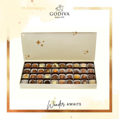 Luxury Satin Box Large - This box contains 40 different types of Godiva chocolates and 40 Carres.