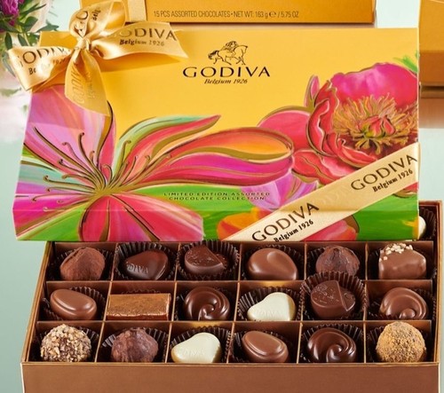 Summer Box 24pcs - Summer Box- 24pcs of assorted chocolates.