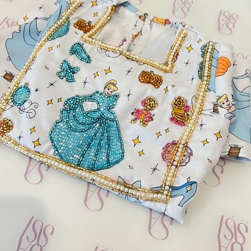 cinderella - يرجى تزويدنا ب عمر الطفله في خانة الملاحظات ،