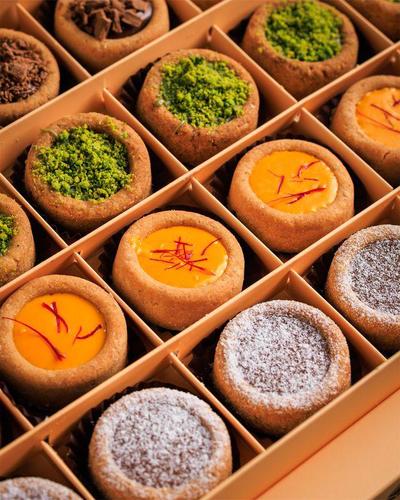 Ghariba mixed with nutella, saffron, pistachio and caramel