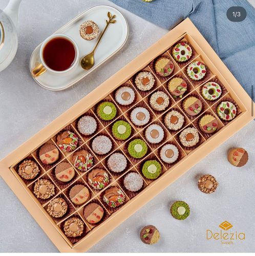 Petite Four Biscuits
