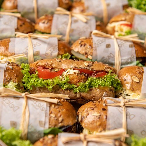 ساندويشات بالطحين الاسمر