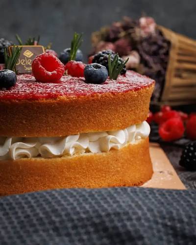 Victoria  Cake