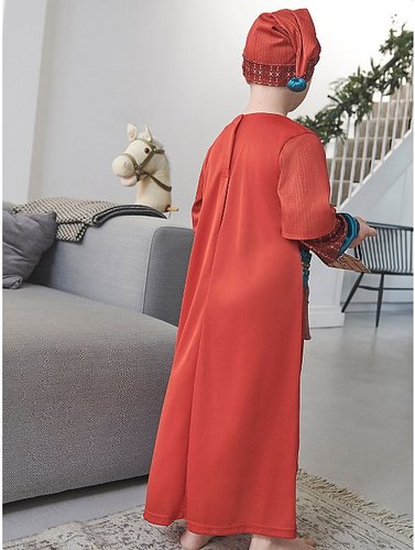 Traditional keeper costume