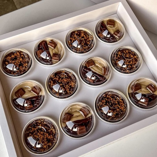 gathering box - ١٢ كوب ميني من ديبرز كبز