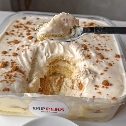 Honey bee cake