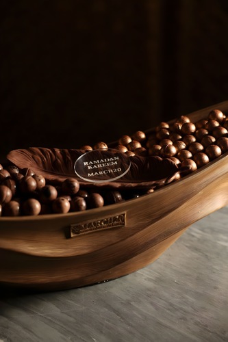 Chocolate Collection Trays 1 - Chocolate tray Fillings: Wafer - Pistachio - Hazelnut - Crunchy Mix Weight: 1.250 kg