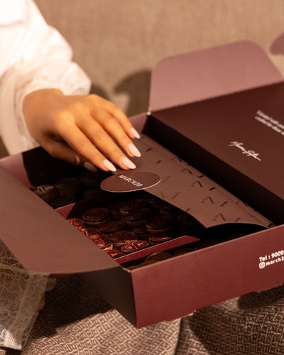 CLARET BOX