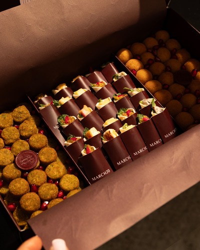 CLARET SALTY BOX