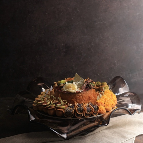 March20 Salty Tray 2 - ٦٥ قطعه 
 الحشوات : تارت لبنه زيتون - كبه بطاط - تاكو مشروم - كبه مكس اجبان - بطاط هندي - توست لبنه