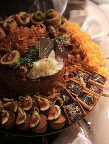 Hazelnut Select Tray Offers