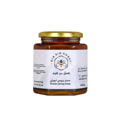 عسل ربيعي كويتي 250g - عسل ربيعي كويتي وهو عسل سائل مستخرج من زهور الربيع واهو من اجود أنواع عسل الربيع ومن مميزاته ان يحمي من الامراض الشائعة في الكويت لانه مستخرج من البيئة الكويتية، ومن فوائدة انه مضاد للحساسية ومضاد للشيخوخة ويساعد لتجنب نوبات الربو وتجنب النوبات القلبية وهو ايضا ينظم ويخفض ضغط الدم ويساعد في ويعزز الطاقة ويدعم جهاز المناعة.