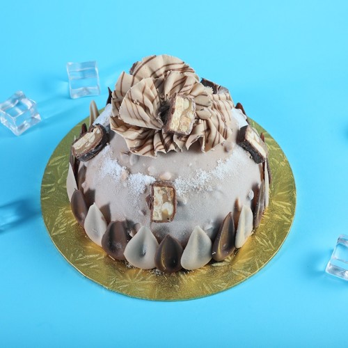 Snickers Gelato Cake