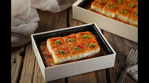 BASBOUSA & QISHTA 25 PCS - BASBOUSA & QISHTA 18 PCS