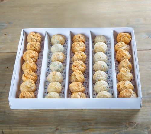 Mini Box - Your choice of our mini levant pie , mini ouzi , mini vegetable pie or a mix