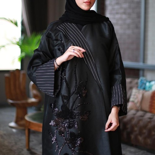 Doubtful shanton wrap abaya - Doubtful Wrap Abaya With Raw Sequins Shanton