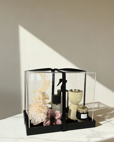 نقصة مرش كبير مع تولتين معمول - مرش كبير بعطرنا المميز مع&nbsp; تولتين معمول (كسرات العود الموري الهندي مسقى بزيوت من خلطتنا)مع ربع توله مسك فاخر مع خمريه الحرير للجسم بعطر خيال ومبخر